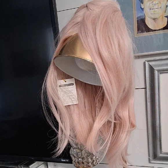 Light Pink WIG - Picture 3 of 9